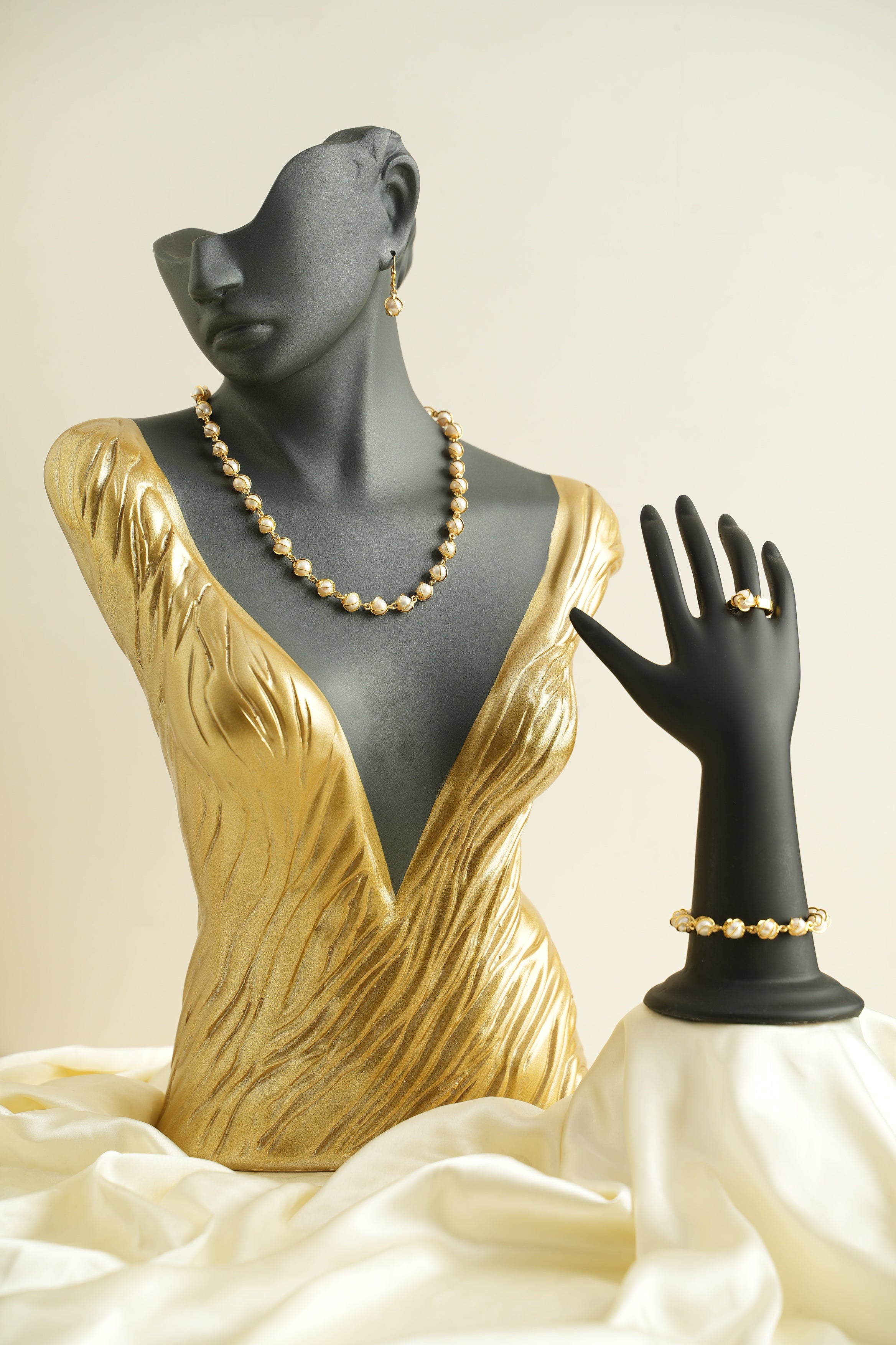 ALTIN YALDIZLI GÜMÜŞ İNCİ MASALI SET - ROSE 102