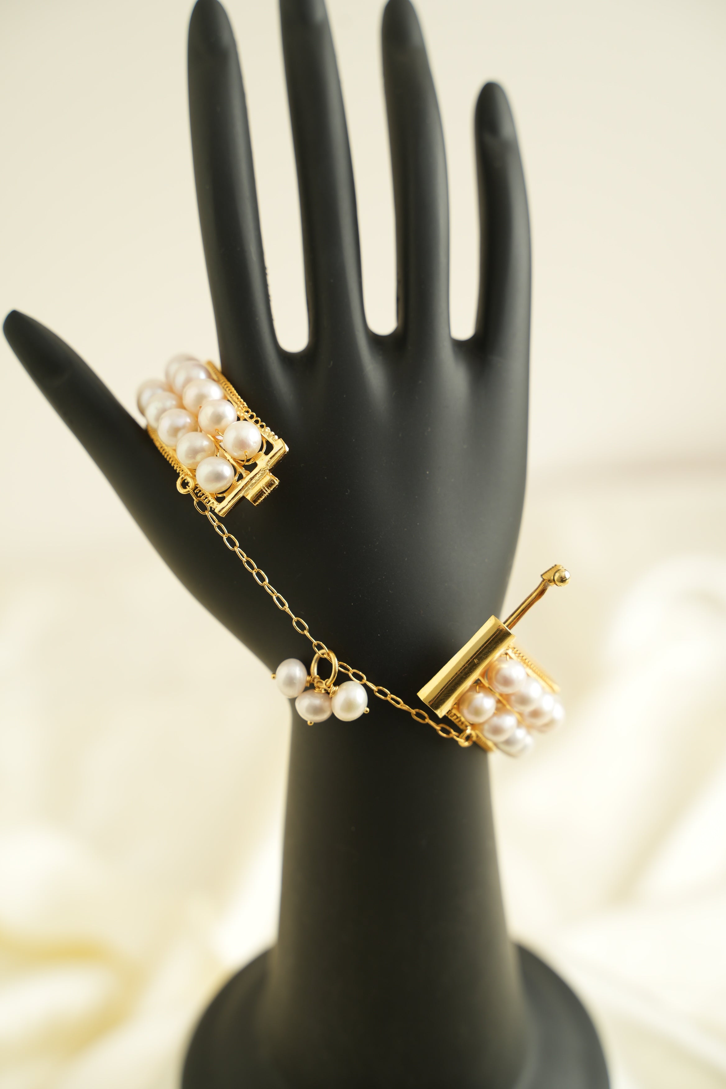 2 SIRALI ALTIN YALDIZLI GÜMÜŞ İNCİ KELEPÇE - ROSE 103