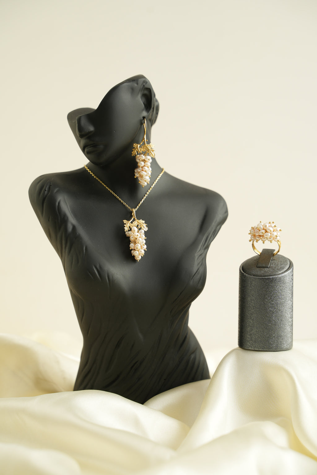 ÜZÜM SALKIMI ALTIN YALDIZLI GÜMÜŞ SET - ROSE 106