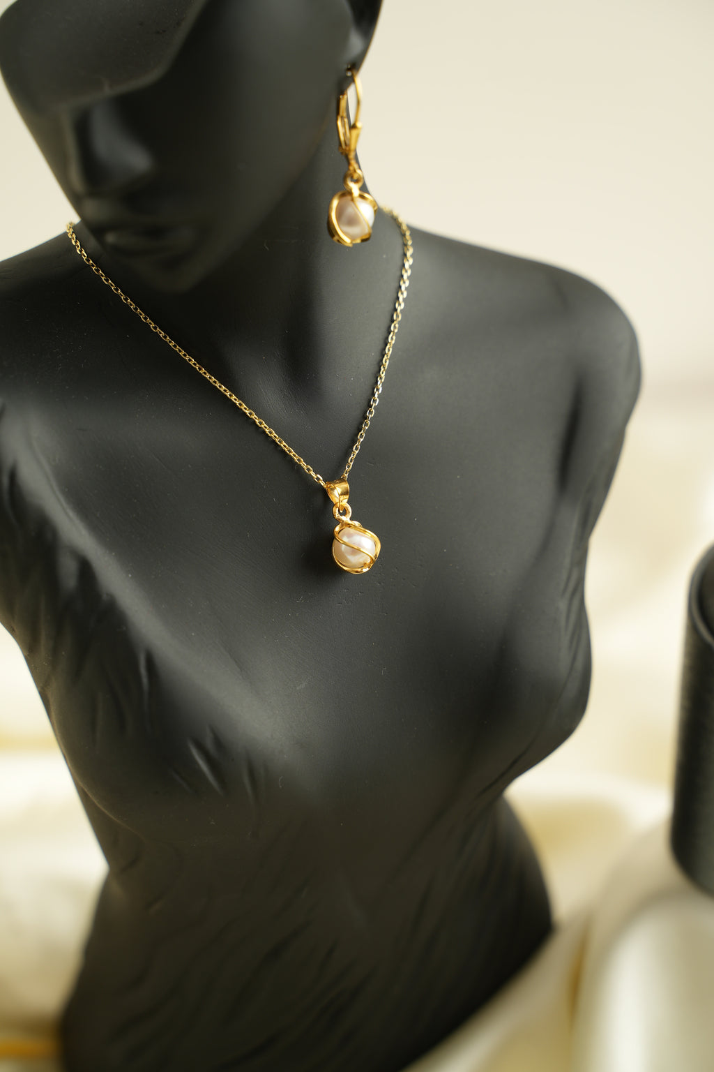 ALTIN YALDIZLI GÜMÜŞ İNCİ MASALI 3´LÜ SET - ROSE 109